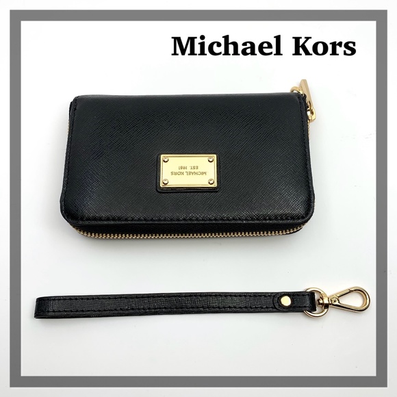 MICHAEL KORS SMALL MERCER WRISTLET WALLET - Picture 2 of 6